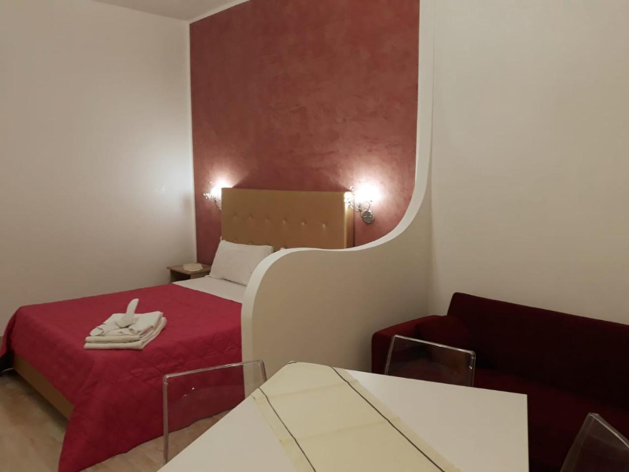 Il Vittoriano Porto Cesareo Exterior foto