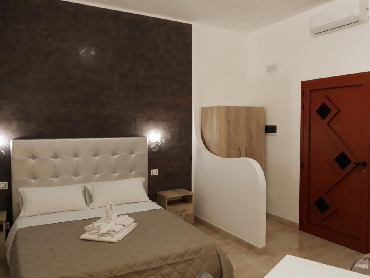 Il Vittoriano Porto Cesareo Exterior foto